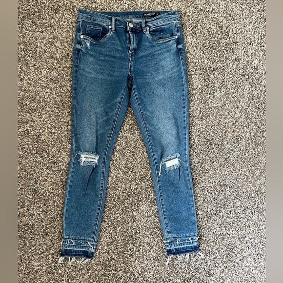 Blank NYC The Reade Cropped Skinny Distressed Jeans - Picture 1 of 5